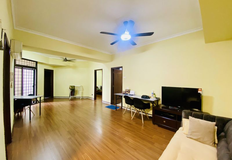 Villa Puteri Condominium