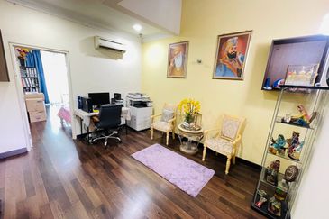 Lake View 2.5 Storey Super Link Terrace CYPRUS USJ Heights Subang Jaya for sale 