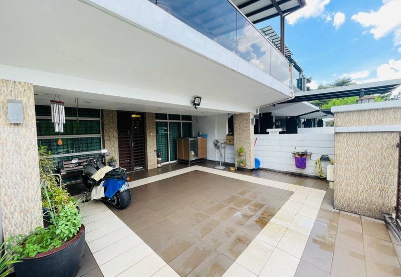 Lake View 2.5 Storey Super Link Terrace CYPRUS USJ Heights Subang Jaya for sale 