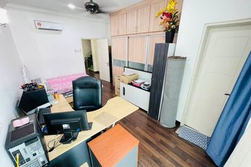 Lake View 2.5 Storey Super Link Terrace CYPRUS USJ Heights Subang Jaya for sale 