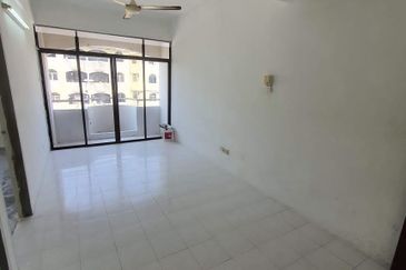 Ferringhi Mutiara Apartment