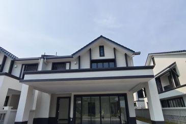 Hevea Elmina Gardens