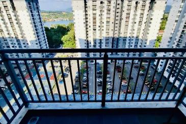 Residensi Laguna Biru 2