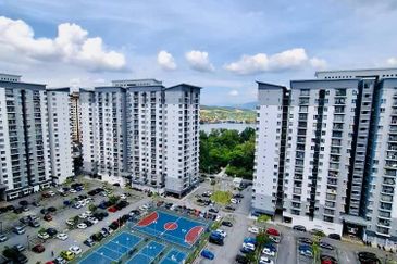 Residensi Laguna Biru 2