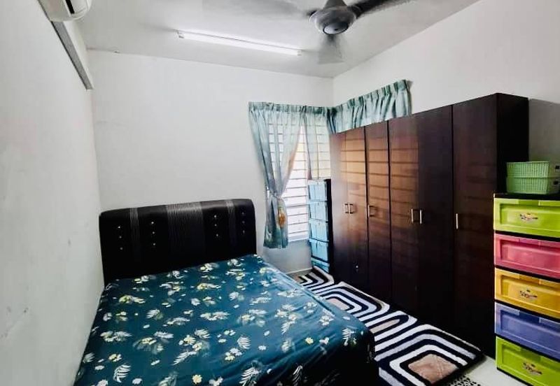 Residensi Laguna Biru 2