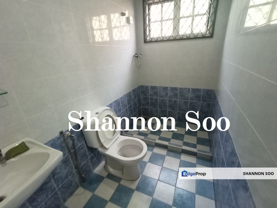 Taman Wawasan 4 Double Storey, Plenty of parking space, Selangor, Puchong