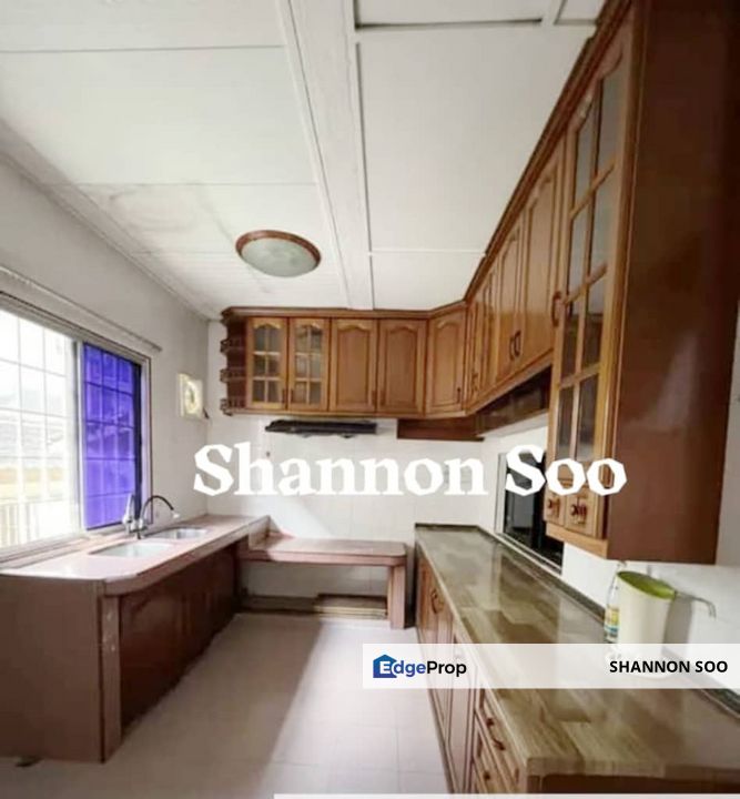 Jalan Tempua, Pusat Bandar Puchong Jaya, Selangor, Puchong