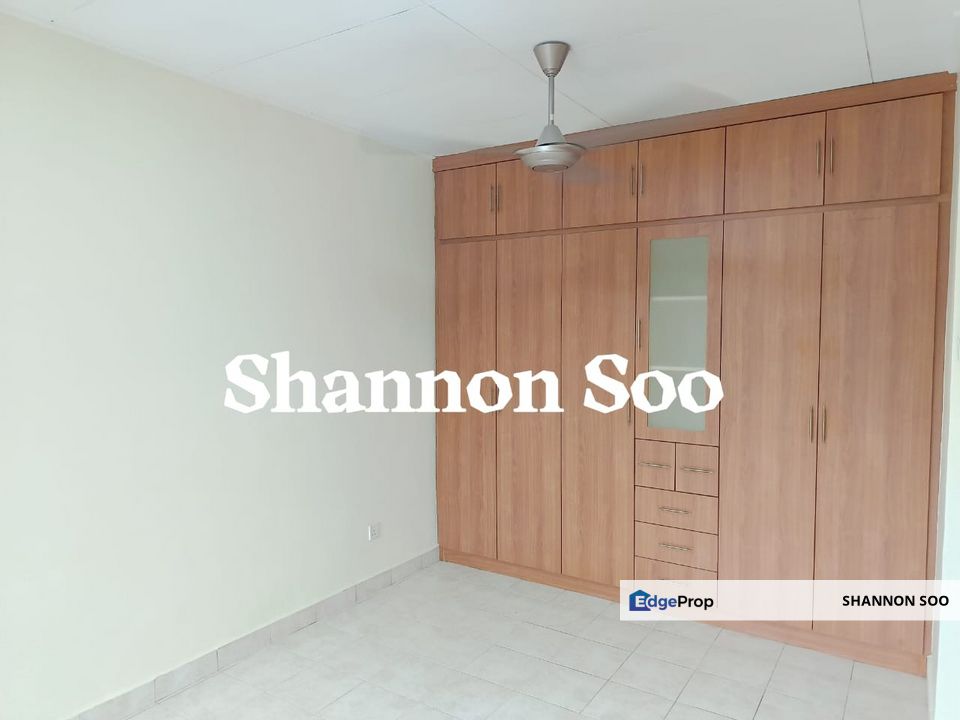 Nice & Move in condition Taman Putra Prima, Selangor, Puchong