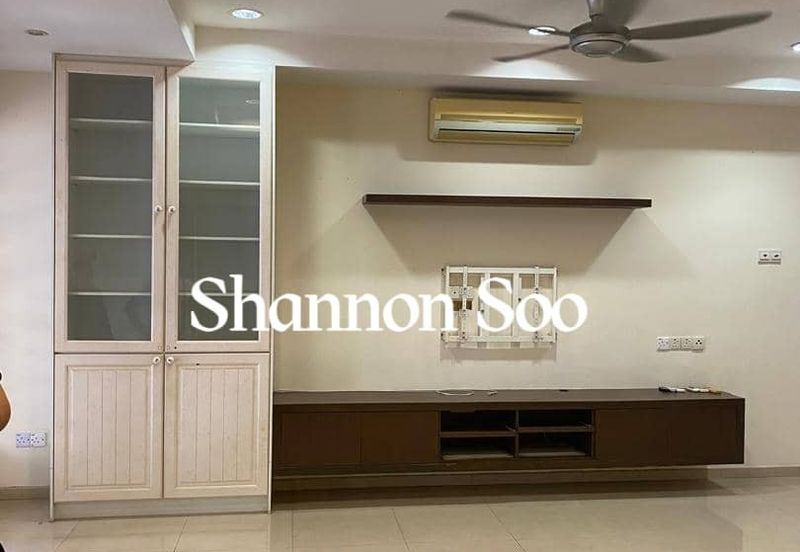 Bandar Puteri with Ample Car park