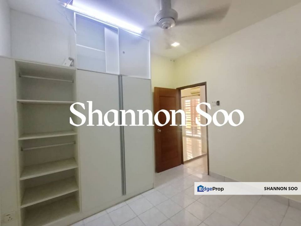 Bandar Puteri with Ample Car park, Selangor, Bandar Puteri Puchong