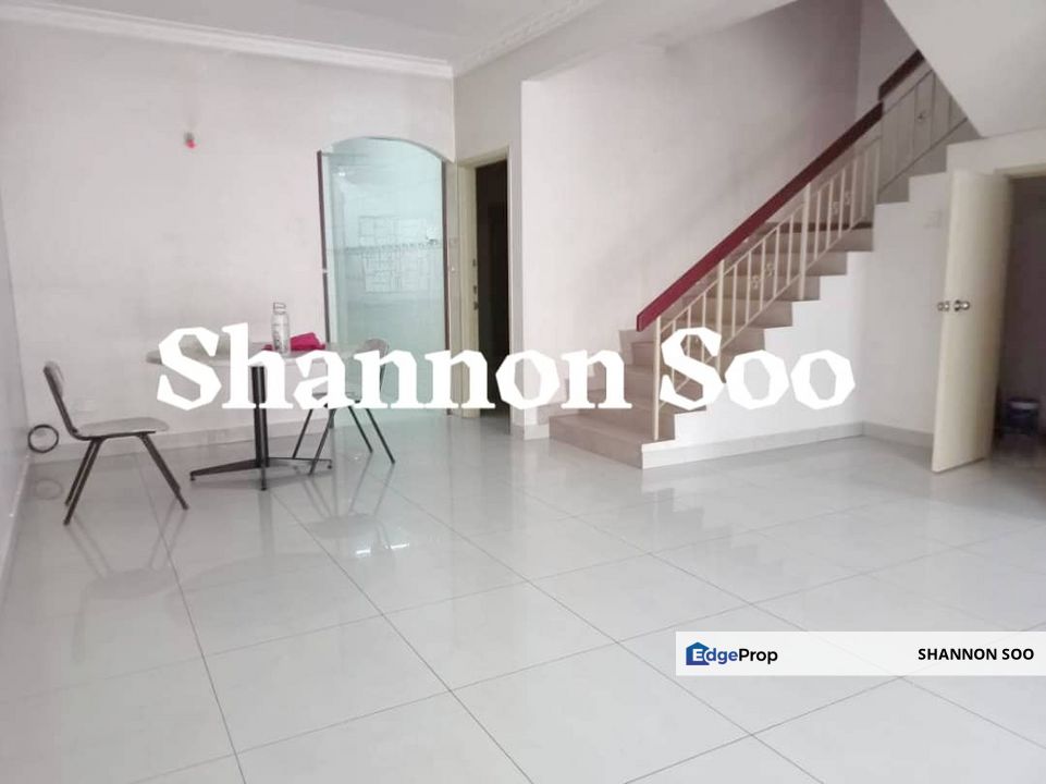 End Lot Puchong Utama, Bandar Puteri , Batu 14 , Selangor, Puchong