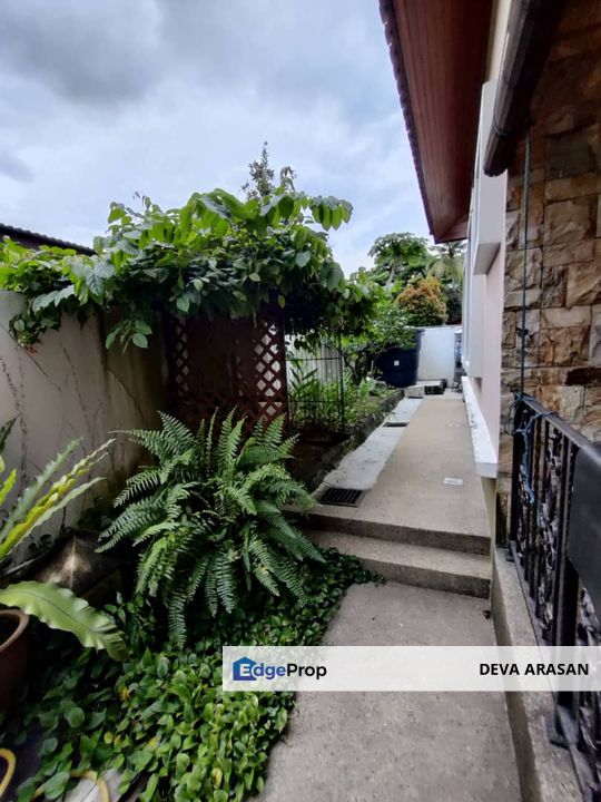 SS 1 PJ Double Storey Freehold Bungalow For Sale, Selangor, Petaling Jaya