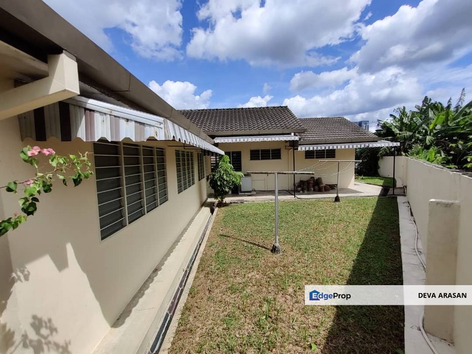 Sec 9 PJ Single Storey Bungalow For Sale, Selangor, Petaling Jaya