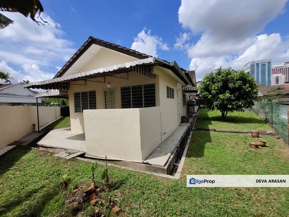 Sec 9 PJ Single Storey Bungalow For Sale, Selangor, Petaling Jaya