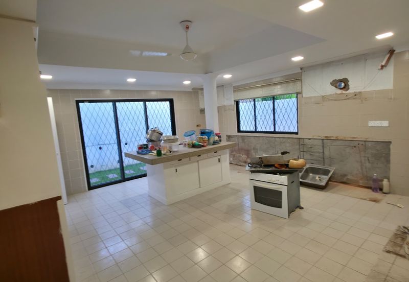 Persiaran Damansara Endah 