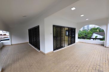 Persiaran Damansara Endah 