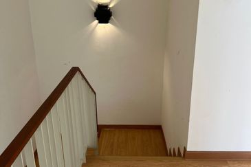 Albury 2, Taman Tasik Senangin