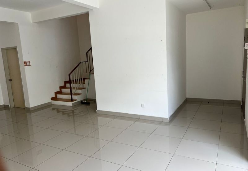 Albury 2, Taman Tasik Senangin