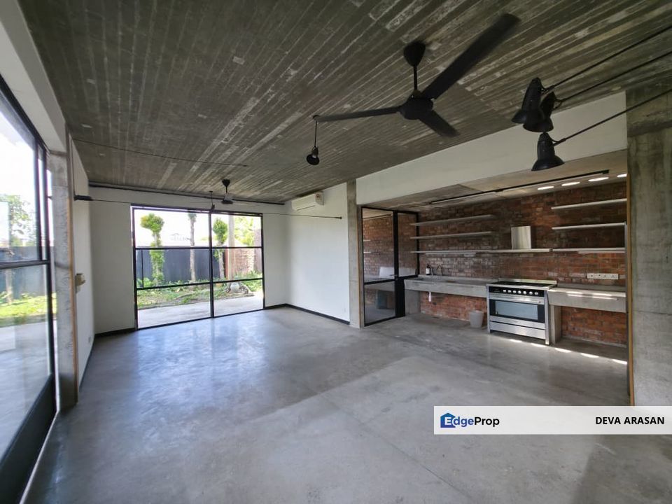 Section 11 PJ Double Storey Stunning Bungalow For Rent, Selangor, Petaling Jaya