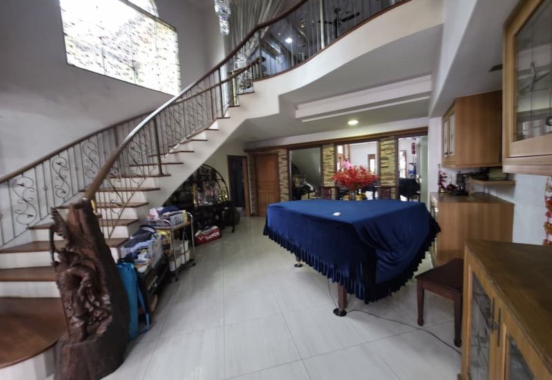 Bukit Gasing, Seksyen 5