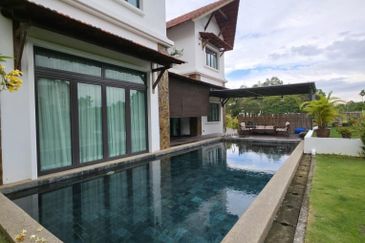 Perdana Lakeview East