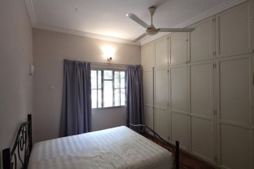 Anjung Damai 10 4-Storey Terrace House For Sale