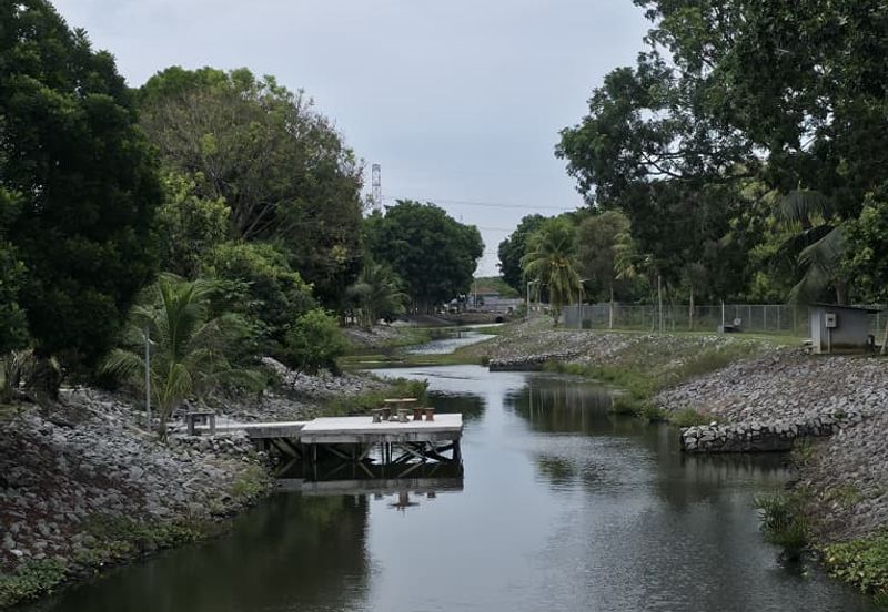 Glenmarie Cove Residence