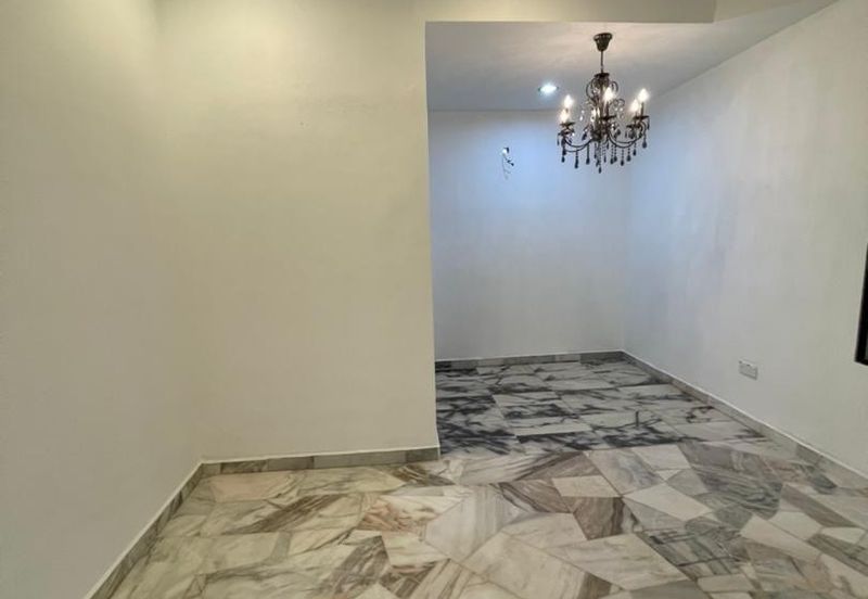 KEMAYAN COUNTRY TOWNSHIP (RASAH KEMAYAN)