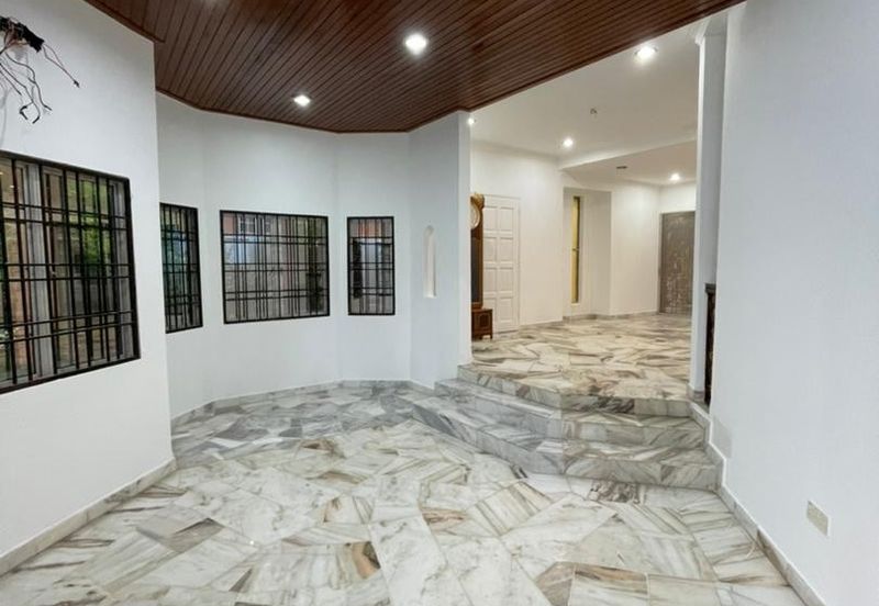 KEMAYAN COUNTRY TOWNSHIP (RASAH KEMAYAN)