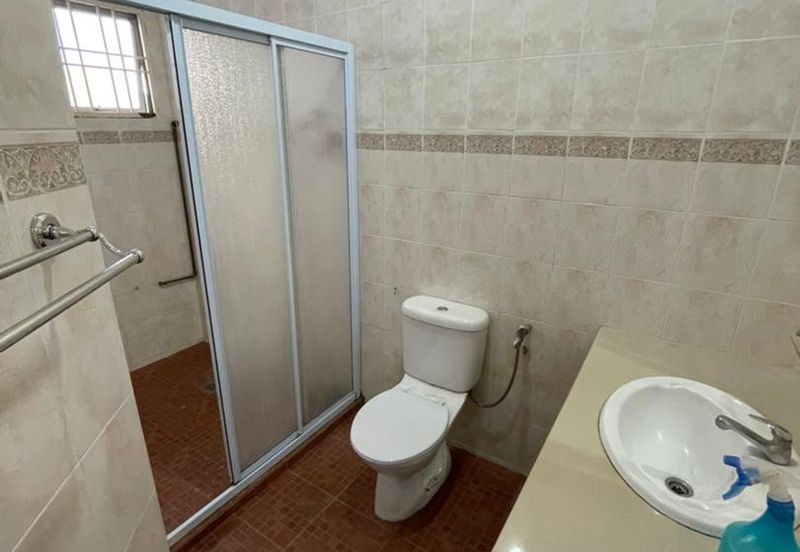 KEMAYAN COUNTRY TOWNSHIP (RASAH KEMAYAN)