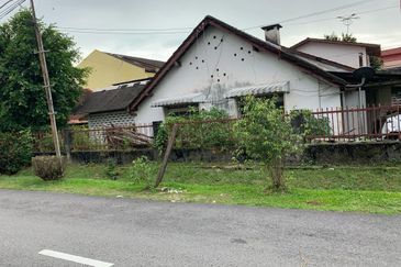 Section 1A PJ Single Storey Corner Lot Semi-D For Sale