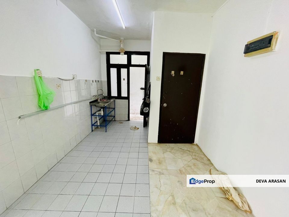 Kiambang Apartment Taman Putra Perdana for Sale, Selangor, Puchong