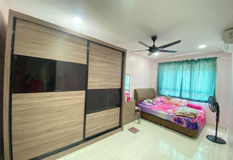 Indah Alam Condominium