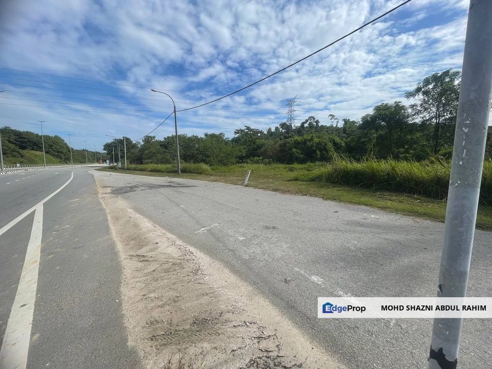 Bandar Baru Salak Tinggi Agricultural Land For Sale Facing Main road (Zoning Residential), Selangor, Sepang
