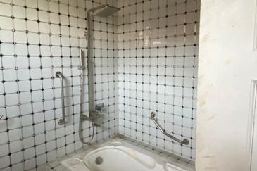 KGSAAS Golf Club, Seksyen 13