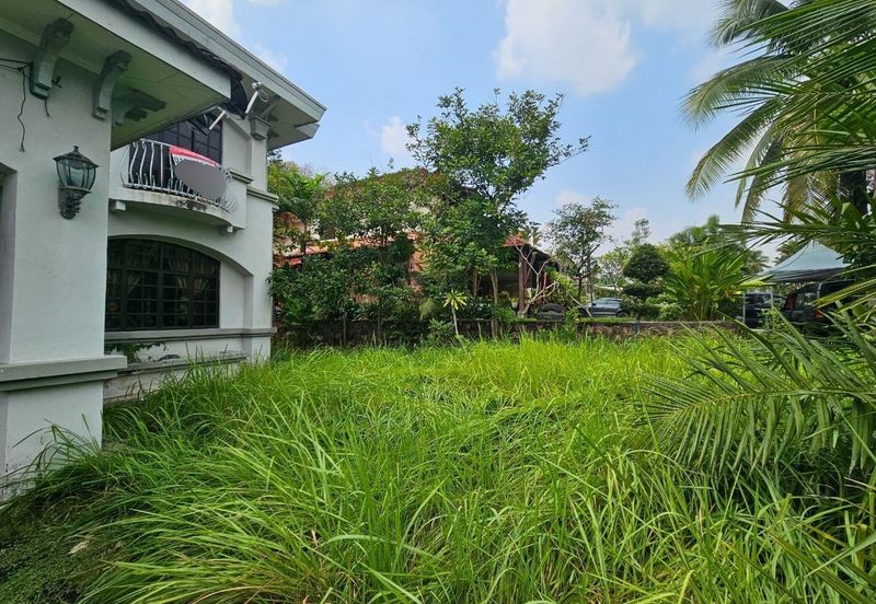 KGSAAS Golf Club, Seksyen 13