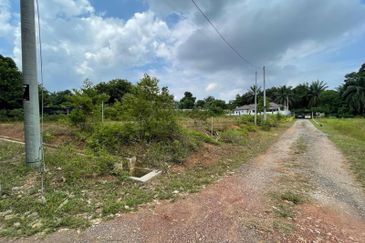 Kampung Ampar Tenang