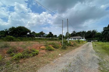 Kampung Ampar Tenang