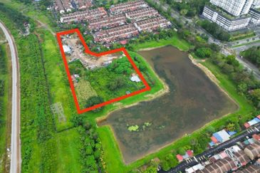For SALE [Freehold 2 Lot] Commercial Land Bandar Bukit Mahkota , Bandar Seri Putra Bangi