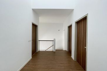 NILAI IMPIAN (LAMAN ORKID)