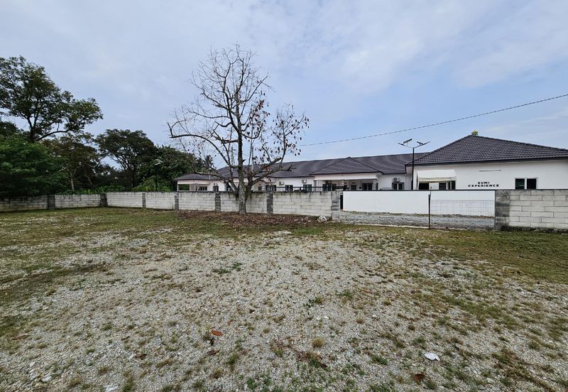 Kampung Sungai Sekamat