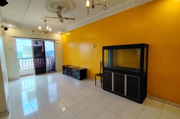 Vista Pinggiran, Taman Pinggiran Putra