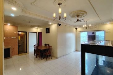 Vista Pinggiran, Taman Pinggiran Putra