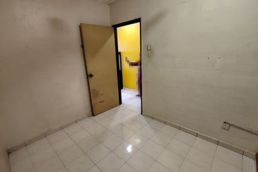 Vista Pinggiran, Taman Pinggiran Putra