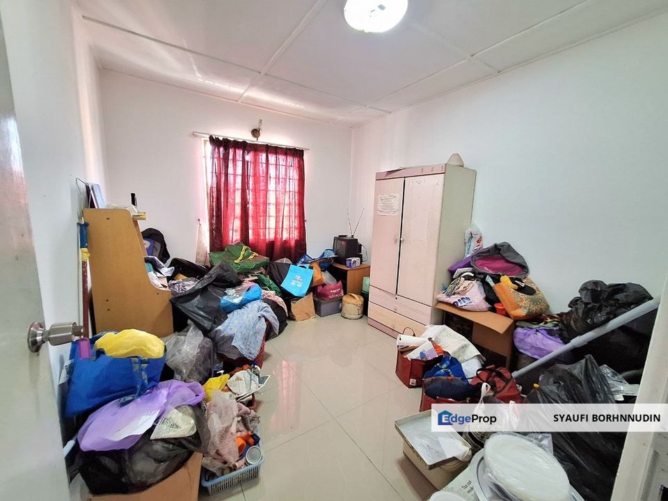 BELOW MV PANGSAPURI BUKIT KUDA KLANG , Selangor, Klang