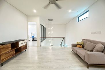 RENOVATED Double Storey Townhouse Sunway Montana Taman Melawati