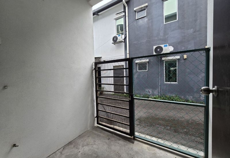 NICE HOUSE DOUBLE STOREY TERRACE HOUSE TAMAN RUBY DENGKIL 