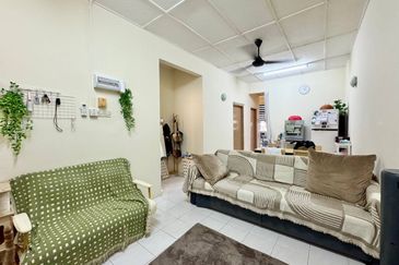 FACING OPEN SINGLE STOREY TERRACE HOUSE TAMAN DESA PINGGIRAN PUTRA (NEAR PUTRAJAYA)