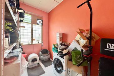 FACING OPEN SINGLE STOREY TERRACE HOUSE TAMAN DESA PINGGIRAN PUTRA (NEAR PUTRAJAYA)