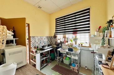 FACING OPEN SINGLE STOREY TERRACE HOUSE TAMAN DESA PINGGIRAN PUTRA (NEAR PUTRAJAYA)